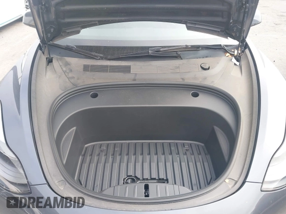 2023 Tesla Model 3 z VIN 5YJ3E1EA0PF577869, wystawiony jako IAAI lot #41468956 z przebiegiem 38 760 mil mil oraz . Historia ofert i sprzedaży dostępna na DreamBid. Obrazek 10.