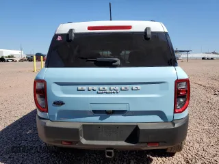 2024 Ford Bronco Sport Heritage z VIN 3FMCR9G69RRE30930, wystawiony jako Copart lot #53363355 z przebiegiem 11 617 mil mil oraz Szkoda całkowita • Salvage title. Historia ofert i sprzedaży dostępna na DreamBid. Obrazek 6.