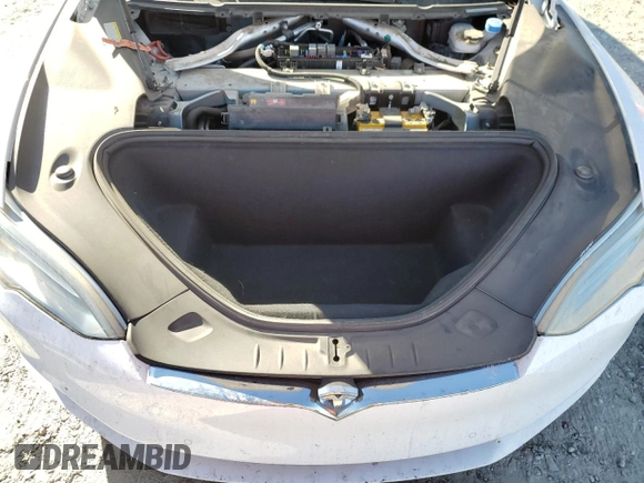 2016 Tesla Model S 70 with VIN 5YJSA1E17GF164788, listed as a Copart auction lot 75565904 with 96,936 mi miles and Salvage title. Bid and sale history available at DreamBid. Image 11.