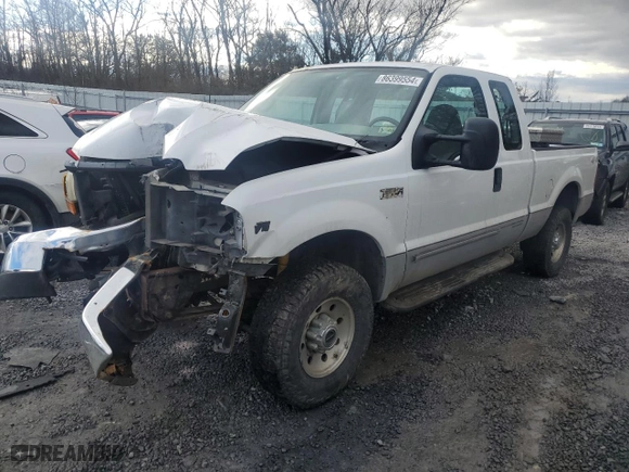 2000 Ford Super Duty F-250 XL with VIN 1FTNX21SXYEA06500, listed as a Copart auction lot 86399554 with 210,274 mi miles and Salvage Title. Bid and sale history available at carsss.com. Image 1.
