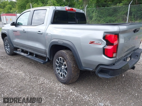 2024 Chevrolet Colorado 4WD Z71 with VIN 1GCPTDEK3R1152059, listed as a IAAI auction lot 42383826 with 4,002 mi miles and . Bid and sale history available at DreamBid. Image 3.
