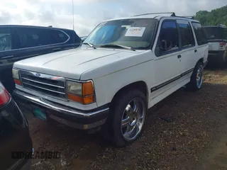 1993 Ford Explorer Eddie Bauer z VIN 1FMDU32X0PUD64046, wystawiony jako IAAI lot #42295787 z przebiegiem 59 586 mil mil oraz . Historia ofert i sprzedaży dostępna na DreamBid. Obrazek 12.