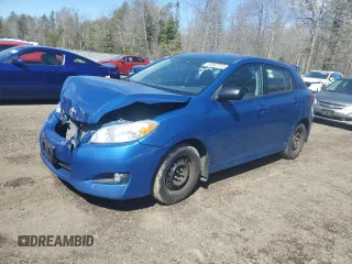 2010 Toyota Matrix z VIN 2T1KU4EE6AC341015, wystawiony jako Copart lot #53447215 z przebiegiem 279 457 mil mil oraz Szkoda całkowita • Salvage title. Historia ofert i sprzedaży dostępna na DreamBid. Obrazek 1.