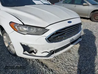 2019 Ford Fusion SE with VIN 3FA6P0LU6KR152166, listed as a IAAI auction lot 42086365 with 158,557 mi miles and . Bid and sale history available at DreamBid. Image 17.