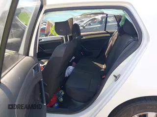2016 Volkswagen Golf TSI S z VIN 3VW217AU3GM038701, wystawiony jako IAAI lot #42021568 z przebiegiem Nie podano mil oraz . Historia ofert i sprzedaży dostępna na DreamBid. Obrazek 8.