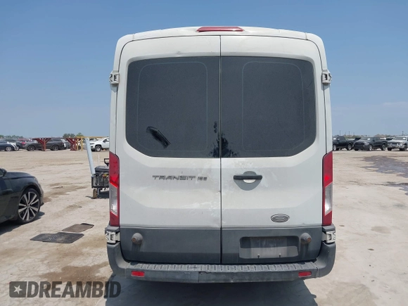 2015 Ford Transit Cargo с VIN 1FTNE2CM8FKA15604, выставлен на аукционе IAAI как лот 42323723 с пробегом 327 745 миль миль и . История ставок и продаж доступна на DreamBid. Изображение 17.