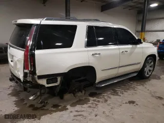 2015 Cadillac Escalade Luxury with VIN 1GYS4BKJ9FR157930, listed as a Copart auction lot 71779094 with 121,077 mi miles and Salvage Title. Bid and sale history available at carsss.com. Image 3.