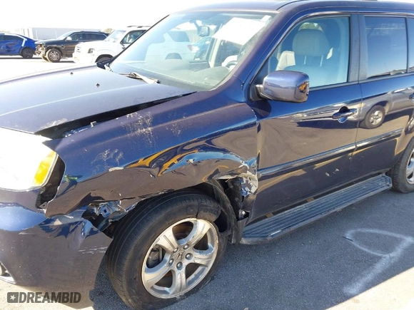 2013 Honda Pilot EX-L with VIN 5FNYF3H53DB043886, listed as a IAAI auction lot 41446151 with 105,587 mi miles. Bid and sale history available at carsss.com. Image 6.