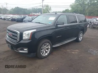 2015 GMC Yukon XL SLT z VIN 1GKS2HKC1FR146778, wystawiony jako IAAI lot #42449315 z przebiegiem 197 577 mil mil oraz . Historia ofert i sprzedaży dostępna na DreamBid. Obrazek 2.