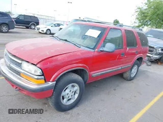 1998 Chevrolet Blazer LS с VIN 1GNDT13W8WK114850, выставлен на аукционе IAAI как лот 42458088 с пробегом Не указан миль и . История ставок и продаж доступна на DreamBid. Изображение 2.