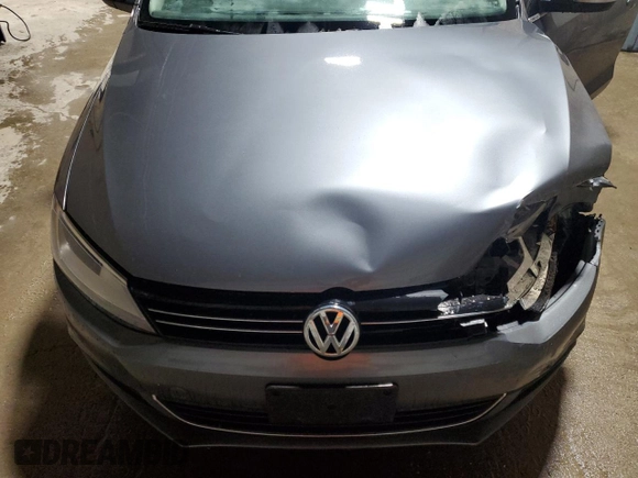 2013 Volkswagen Jetta SE z VIN 3VWDX7AJ7DM450368, wystawiony jako Copart lot #87016754 z przebiegiem 126 156 mil mil oraz Czysty tytuł • Clean title. Historia ofert i sprzedaży dostępna na DreamBid. Obrazek 11.
