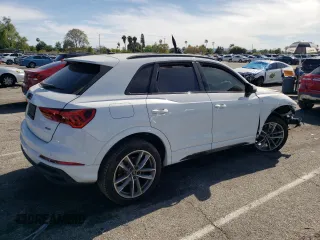 2023 Audi Q3 with VIN WA1DEDF31P1019148, listed as a Copart auction lot 61859284 with 28,560 mi miles and Clean title. Bid and sale history available at DreamBid. Image 3.