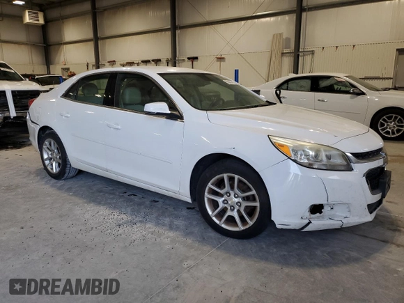 2015 Chevrolet Malibu LT with VIN 1G11C5SL2FF135592, listed as a Copart auction lot 53901415 with 231,300 mi miles and Clean Title. Bid and sale history available at DreamBid. Image 4.