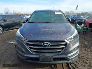 2016 Hyundai Tucson SE with VIN KM8J3CA49GU151903, listed as a IAAI auction lot 41426640 with 141,803 mi miles. Bid and sale history available at carsss.com. Image 12.
