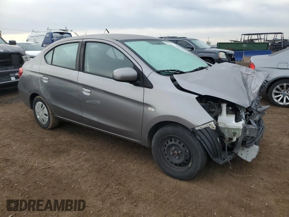 2017 Mitsubishi Mirage ES z VIN ML32F3FJ4HHF12498, wystawiony jako Copart lot #51425835 z przebiegiem 70 800 mil mil oraz Szkody całkowita. Historia ofert i sprzedaży dostępna na DreamBid. Obrazek 4.