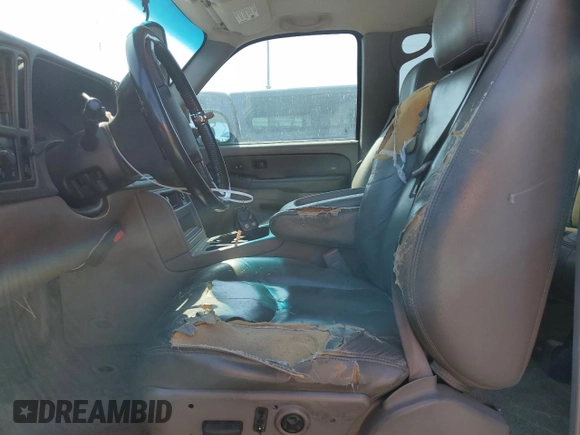 2003 Chevrolet Suburban LS with VIN 3GNEC16T43G343955, listed as a Copart auction lot 51368415 with 217,420 mi miles and Clean title. Bid and sale history available at DreamBid. Image 7.