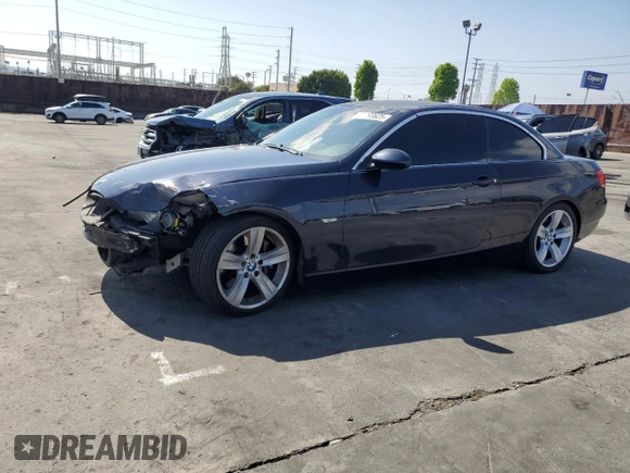 2008 BMW 3 Series 335i z VIN WBAWL73548PX54570, wystawiony jako Copart lot #54993625 z przebiegiem 159 225 mil mil oraz Szkoda całkowita • Salvage title. Historia ofert i sprzedaży dostępna na DreamBid. Obrazek 1.