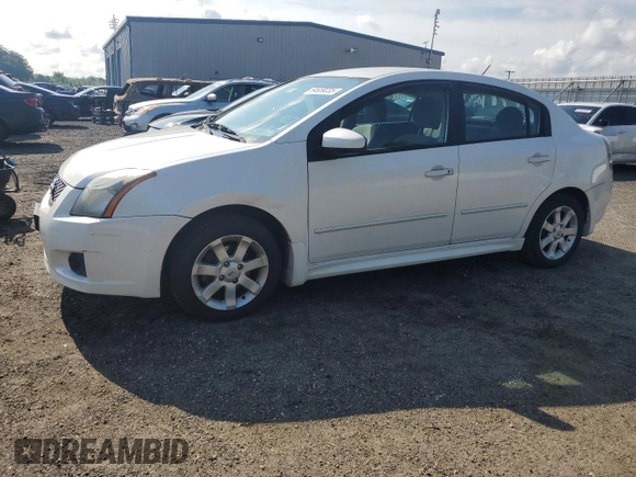 2012 Nissan Sentra S z VIN 3N1AB6AP6CL686844, wystawiony jako Copart lot #64659235 z przebiegiem 114 206 mil mil oraz Czysty tytuł • Clean title. Historia ofert i sprzedaży dostępna na DreamBid. Obrazek 1.