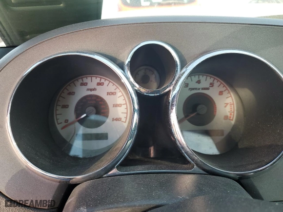 2008 Pontiac Solstice with VIN 1G2MB35B98Y100610, listed as a Copart auction lot 73491384 with NaN miles and Salvage Title. Bid and sale history available at carsss.com. Image 9.