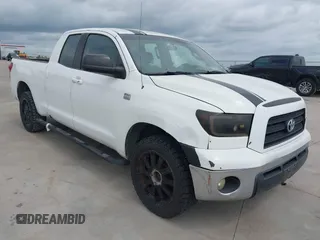 2008 Toyota Tundra z VIN 5TFRT54168X024014, wystawiony jako IAAI lot #42424934 z przebiegiem 236 041 mil mil oraz . Historia ofert i sprzedaży dostępna na DreamBid. Obrazek 1.