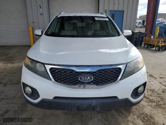 2011 Kia Sorento LX with VIN 5XYKTDA1XBG033969, listed as a Copart auction lot 50085055 with 150,559 mi miles and Clean Title. Bid and sale history available at carsss.com. Image 5.