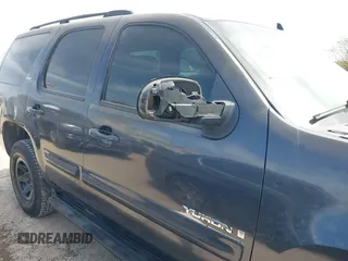 2007 GMC Yukon SLT with VIN 1GKFC13J57R315785, listed as a IAAI auction lot 41794735 with 1 mi miles. Bid and sale history available at carsss.com. Image 6.