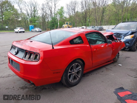 2014 Ford Mustang V6 z VIN 1ZVBP8AM3E5271971, wystawiony jako IAAI lot #42145670 z przebiegiem 77 466 mil mil oraz . Historia ofert i sprzedaży dostępna na DreamBid. Obrazek 4.