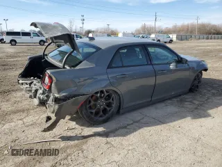 2019 Chrysler 300 Touring with VIN 2C3CCARG7KH723101, listed as a Copart auction lot 43809165 with Not Provided miles and Salvage Title. Bid and sale history available at carsss.com. Image 3.