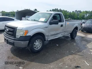 2013 Ford F-150 XL z VIN 1FTMF1CM1DKE52831, wystawiony jako IAAI lot #42401051 z przebiegiem 111 734 mil mil oraz . Historia ofert i sprzedaży dostępna na DreamBid. Obrazek 18.