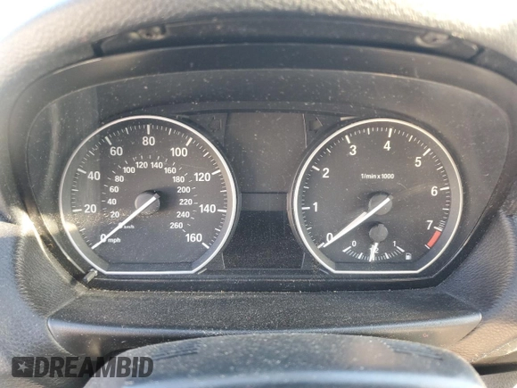 2013 BMW 1 Series 128i с VIN WBAUL7C56DVU09909, выставлен на аукционе Copart как лот 89133495 с пробегом Не указан миль и Списание • Salvage title. История ставок и продаж доступна на DreamBid. Изображение 9.