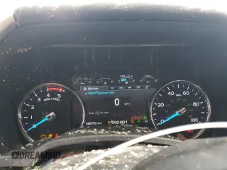 2018 Ford F-250 XL с VIN 1FT7W2BT0JEB27772, выставлен на аукционе Copart как лот 46932235 с пробегом 366 763 миль миль и Списание • Salvage title. История ставок и продаж доступна на DreamBid. Изображение 9.