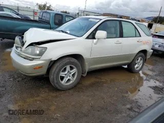 2000 Lexus RX 300 with VIN JT6HF10U6Y0132967, listed as a Copart auction lot 82452084 with 206,616 mi miles and Salvage Title. Bid and sale history available at carsss.com. Image 1.