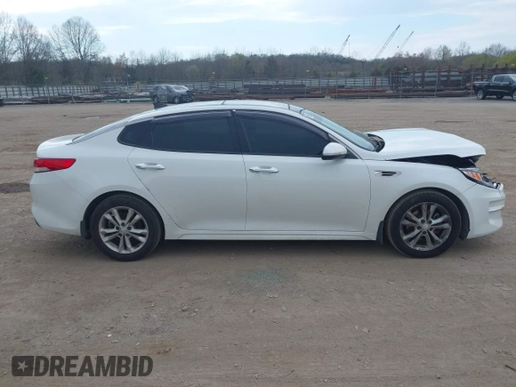 2018 Kia Optima EX with VIN 5XXGU4L3XJG246523, listed as a IAAI auction lot 41904668 with 104,767 mi miles and . Bid and sale history available at carsss.com. Image 13.
