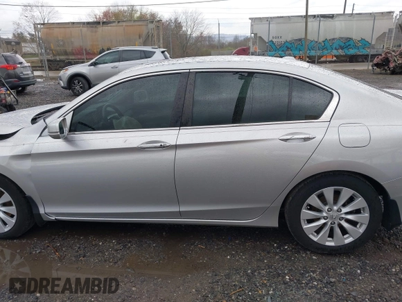 2015 Honda Accord EX-L with VIN 1HGCR2F88FA060043, listed as a IAAI auction lot 41935976 with 88,523 mi miles and . Bid and sale history available at DreamBid. Image 14.