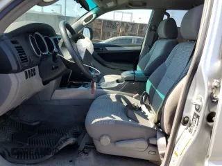 2009 Toyota 4Runner SR5 z VIN JTEZU14R39K026678, wystawiony jako Copart lot #47125445 z przebiegiem 142 719 mil mil oraz Szkoda całkowita • Salvage title. Historia ofert i sprzedaży dostępna na DreamBid. Obrazek 7.