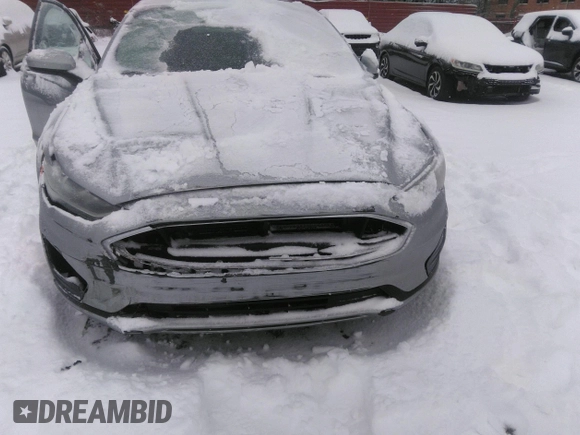 2020 Ford Fusion SE with VIN 3FA6P0HD6LR186599, listed as a IAAI auction lot 41541530 with 0 mi miles. Bid and sale history available at carsss.com. Image 11.