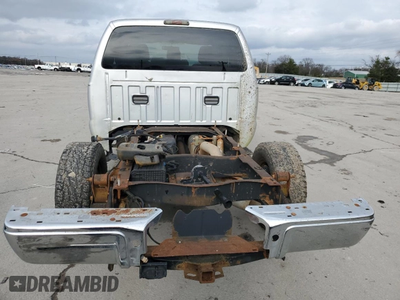 2011 Ford F-250 XL with VIN 1FT7X2A68BEA83904, listed as a Copart auction lot 84274634 with 297,487 mi miles and Salvage title. Bid and sale history available at DreamBid. Image 6.