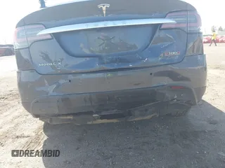 2016 Tesla Model X 70D z VIN 5YJXCAE27GF002541, wystawiony jako IAAI lot #41957228 z przebiegiem 77 199 mil mil oraz . Historia ofert i sprzedaży dostępna na DreamBid. Obrazek 21.
