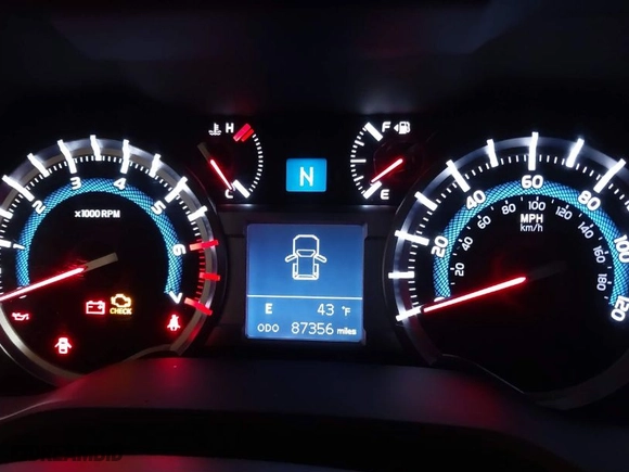 2017 Toyota 4Runner SR5 with VIN JTEBU5JR8H5421711, listed as a IAAI auction lot 41731575 with 87,356 mi miles. Bid and sale history available at carsss.com. Image 7.