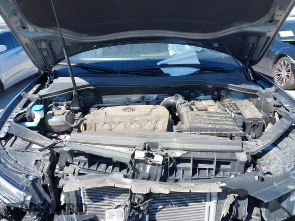 2023 Volkswagen Tiguan SE with VIN 3VV3B7AX5PM142378, listed as a IAAI auction lot 41835204 with 13,670 mi miles and . Bid and sale history available at DreamBid. Image 10.