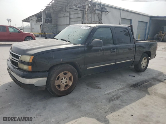 2006 Chevrolet Silverado 1500 LT1 with VIN 2GCEC13Z661313144, listed as a Copart auction lot 49152015 with 320,107 mi miles and Clean Title. Bid and sale history available at carsss.com. Image 1.