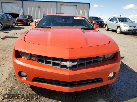 2011 Chevrolet Camaro 1LT z VIN 2G1FB1EDXB9131508, wystawiony jako Copart lot #59209575 z przebiegiem 157 576 mil mil oraz Szkoda całkowita • Salvage title. Historia ofert i sprzedaży dostępna na DreamBid. Obrazek 5.