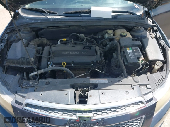 2014 Chevrolet Cruze LS with VIN 1G1PA5SH4E7268424, listed as a IAAI auction lot 42063360 with 124,167 mi miles and . Bid and sale history available at DreamBid. Image 10.