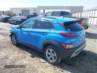 2022 Hyundai Kona SEL with VIN KM8K62AB0NU900007, listed as a IAAI auction lot 41700653 with 31,463 mi miles and . Bid and sale history available at carsss.com. Image 3.