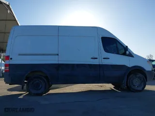 2010 Mercedes-Benz Sprinter Cargo Vans with VIN WD3PE7CC2A5440394, listed as a IAAI auction lot 41944722 with 399,069 mi miles. Bid and sale history available at carsss.com. Image 13.