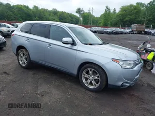 2014 Mitsubishi Outlander GT with VIN JA4JZ4AX3EZ013934, listed as a IAAI auction lot 42382774 with 66,829 mi miles and . Bid and sale history available at DreamBid. Image 1.