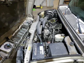 2004 Hummer H2 with VIN 5GRGN23U94H110447, listed as a Copart auction lot 41465315 with 246,501 mi miles and Salvage Title. Bid and sale history available at carsss.com. Image 12.