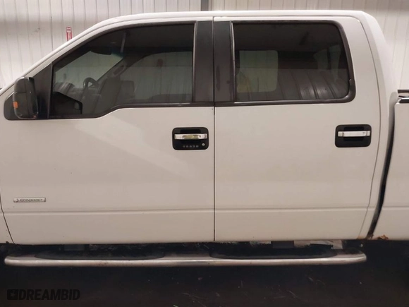 2013 Ford F-150 XL with VIN 1FTFW1ET1DFD69051, listed as a IAAI auction lot 41103485 with 239,084 mi miles. Bid and sale history available at carsss.com. Image 14.