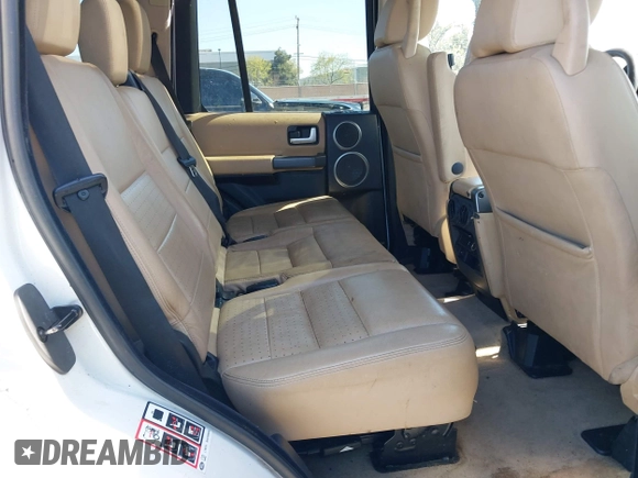 2005 Land Rover LR3 HSE with VIN SALAG25485A333581, listed as a IAAI auction lot 41937955 with 163,377 mi miles and . Bid and sale history available at DreamBid. Image 8.