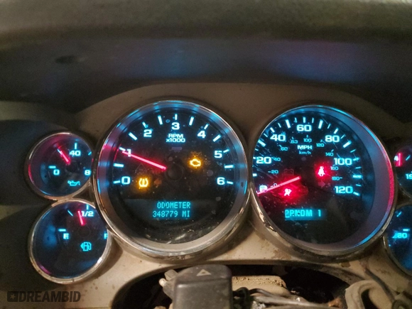 2007 Chevrolet Silverado 2500HD LT w/1LT with VIN 1GCHK23K07F561120, listed as a Copart auction lot 48150555 with 348,779 mi miles and Clean Title. Bid and sale history available at carsss.com. Image 9.
